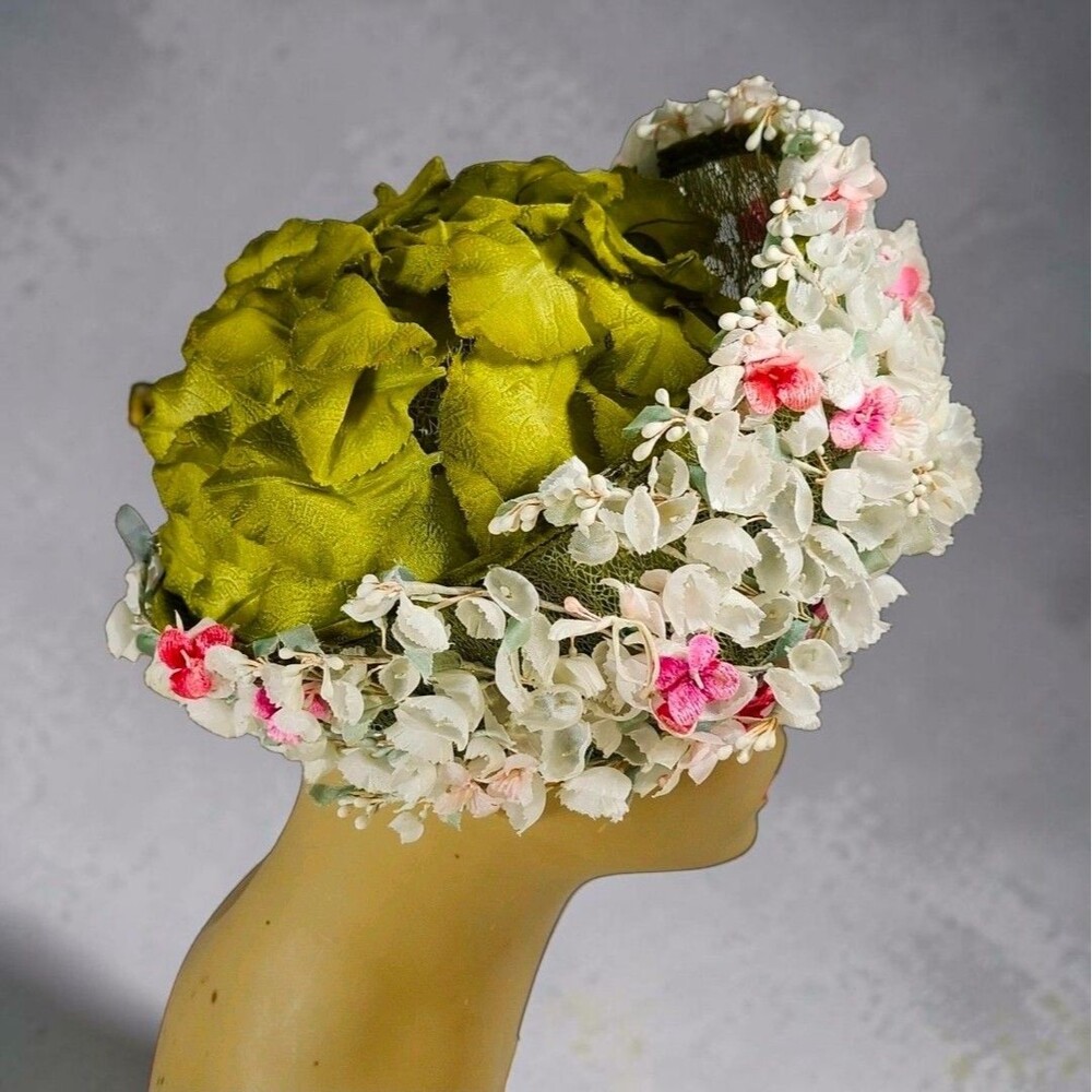 Vintage 1950s Sears Millinery Green Floral Bubble Toque Hat w/ Box Spring Flower